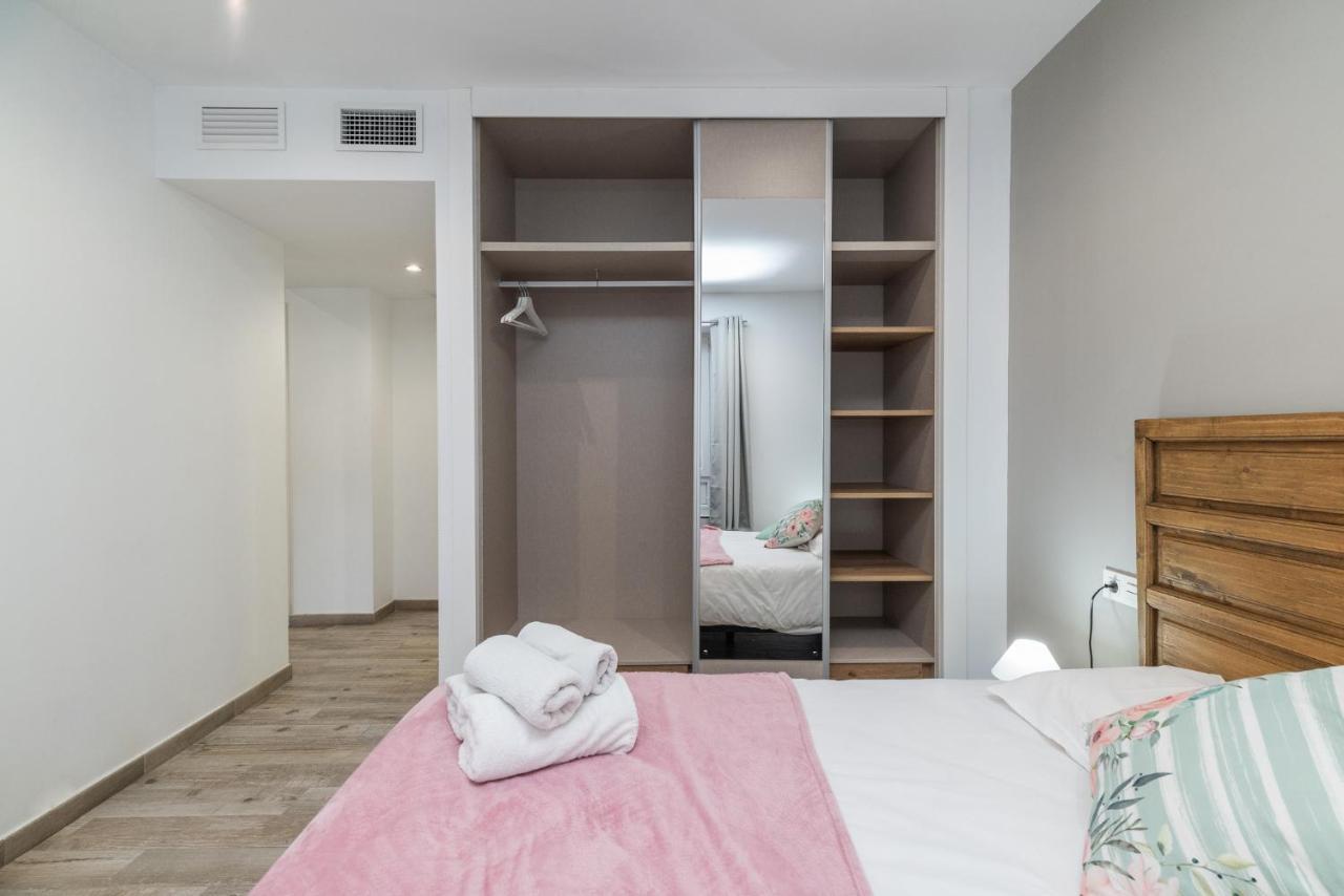 Moderno Apartamento En Centro De Гранада Экстерьер фото