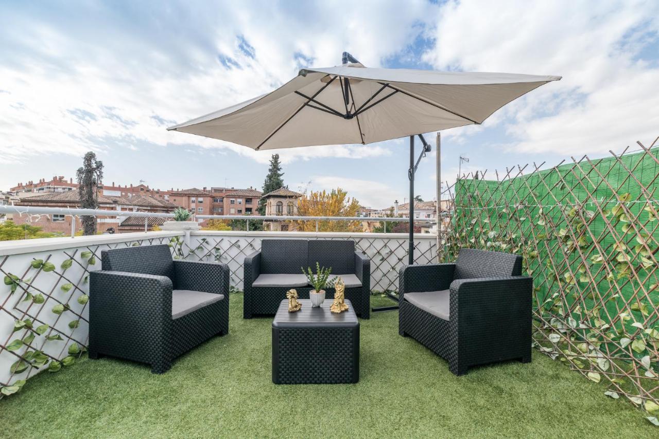 Moderno Apartamento En Centro De Гранада Экстерьер фото