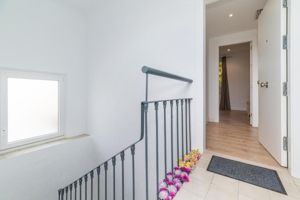 Moderno Apartamento En Centro De Гранада Экстерьер фото