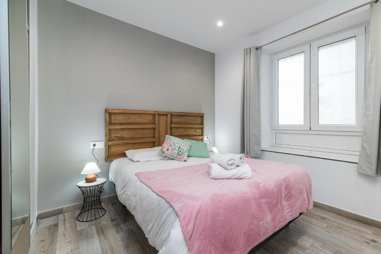 Moderno Apartamento En Centro De Гранада Экстерьер фото