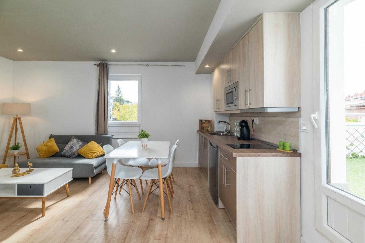 Moderno Apartamento En Centro De Гранада Экстерьер фото