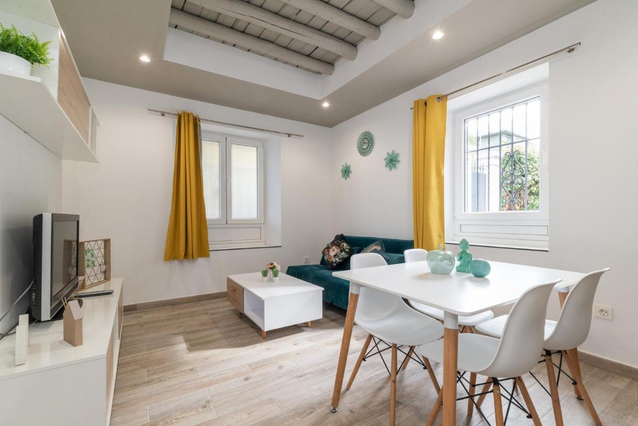 Moderno Apartamento En Centro De Гранада Экстерьер фото
